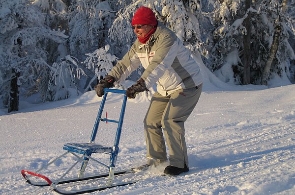 Iso Syöte Kickschlitten GUIDE