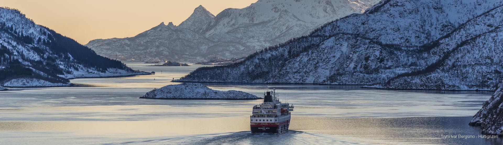 Hurtigruten Winter Seereisen: Norwegischer Fjordwelt erleben